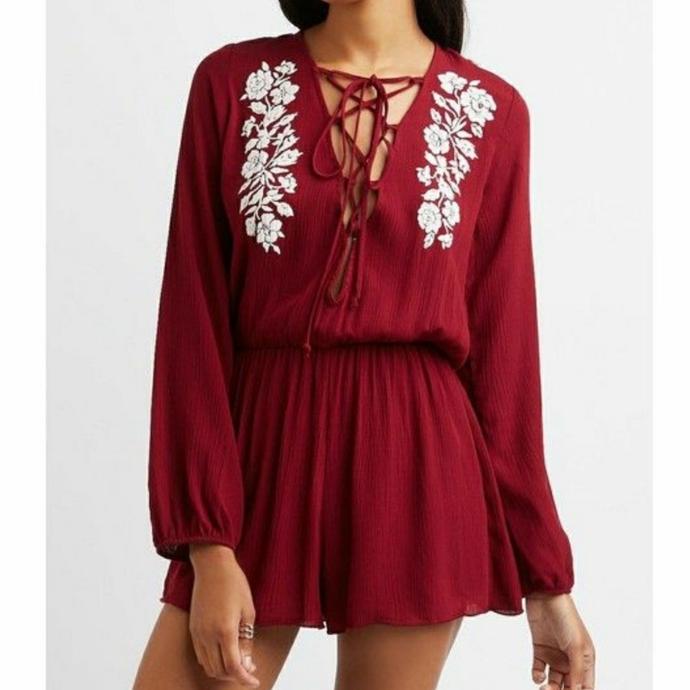 🔥NWT Charlotte Russe Burgandy Romper🔥